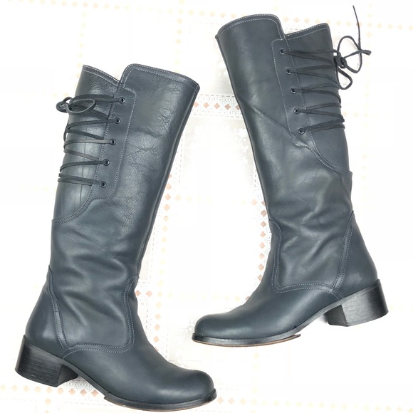 Steve Madden Shoes - STEVE MADDEN Bravvest knee high boots 7 gray laces